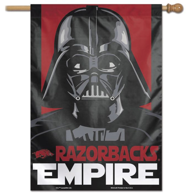 Bandera vertical de Star Wars de Star Wars Vader de Arkansas Razorbacks, 28" x 40"