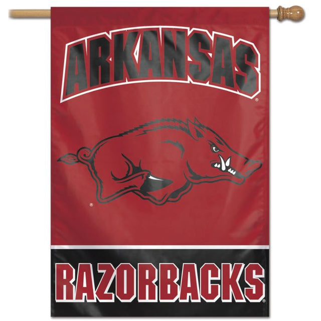Bandera vertical de Arkansas Razorbacks de 28" x 40"