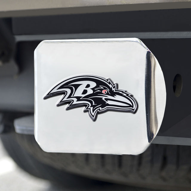 Emblema cromado de la cubierta del enganche de los Baltimore Ravens