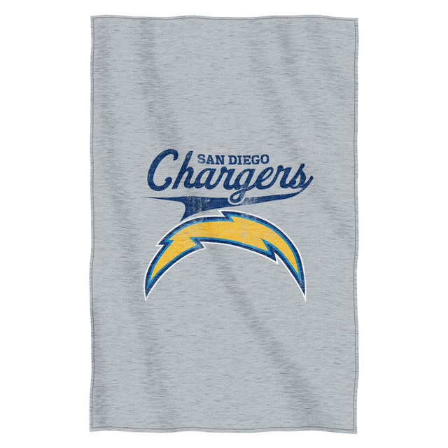 Manta de Los Angeles Chargers de 54 x 84 pulgadas con diseño de sudadera con texto en inglés "San Diego Throwback"