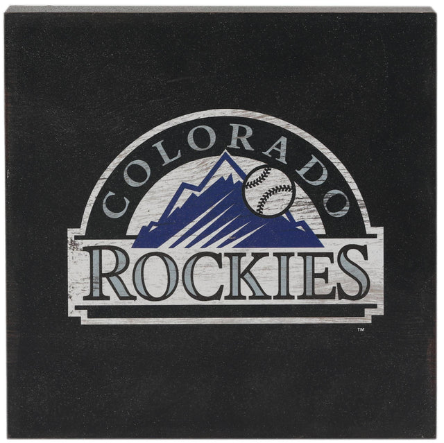 Decoración de pared con el logotipo de Colorado Rockies en un bloque de madera