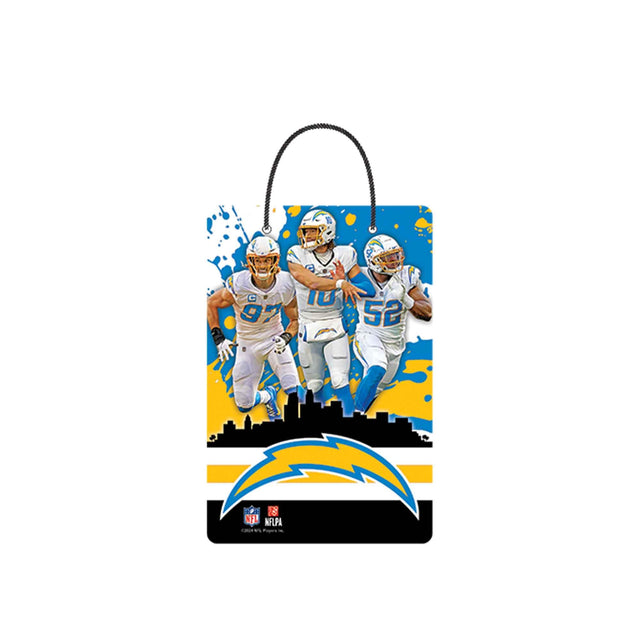Cartel colgante de metal con el horizonte de la ciudad de Los Ángeles Chargers