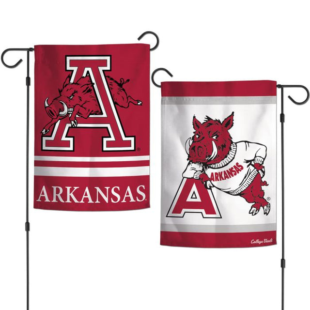 Banderas de jardín de Arkansas Razorbacks/College Vault de 2 lados, 12,5" x 18"