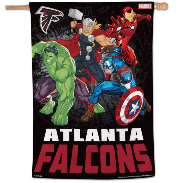 Atlanta Falcons / Marvel (C) Bandera vertical Marvel 2021 de 28" x 40"