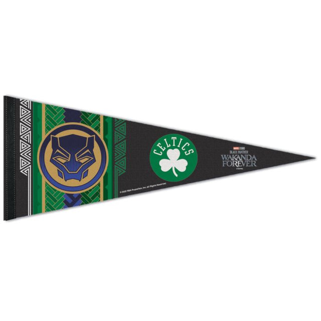 Banderín premium de 12" x 30" de Boston Celtics/Marvel (C) 2022
