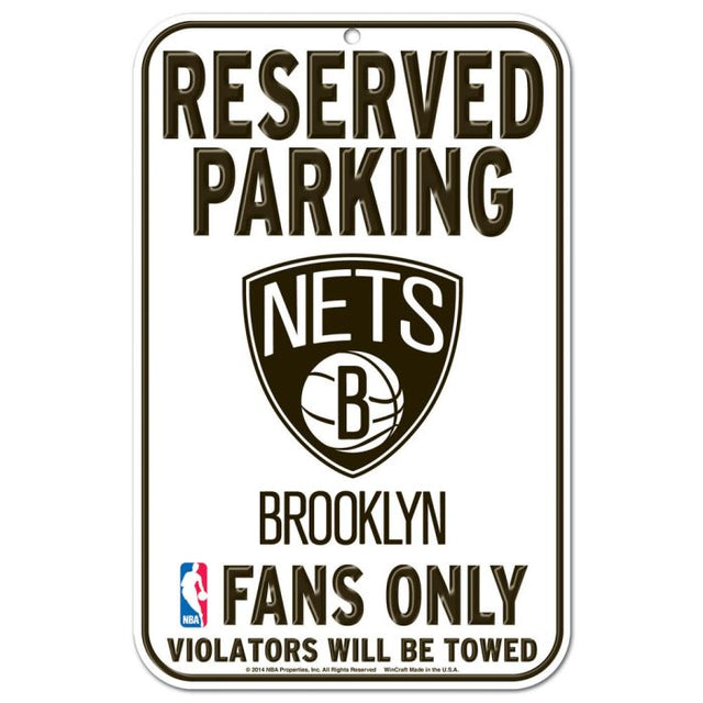 Letrero de plástico de estacionamiento reservado de los Brooklyn Nets de 11" x 17"