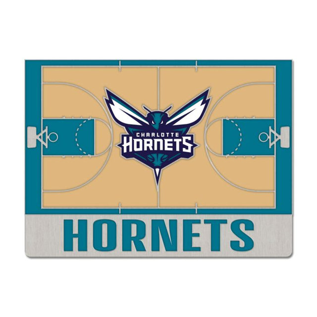 Tarjeta de joyería con pin esmaltado de colección de los Charlotte Hornets COURT
