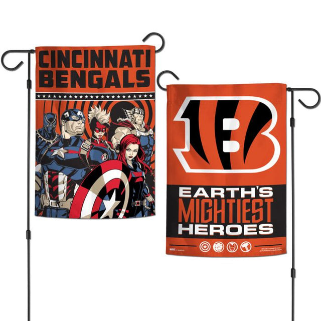 Banderas de jardín de Marvel de Cincinnati Bengals/Marvel (C) 2021, de 2 lados, 12,5" x 18"