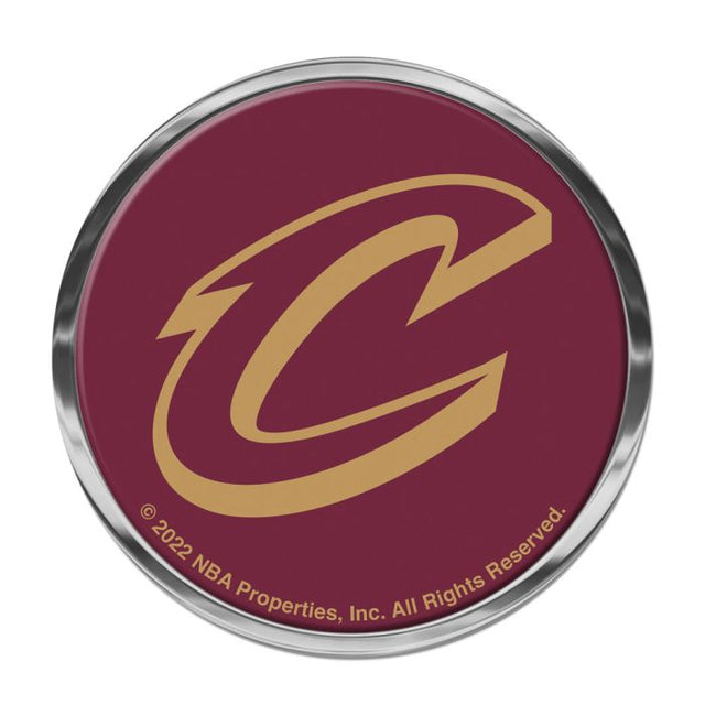 Emblema de metal cromado abovedado de los Cleveland Cavaliers