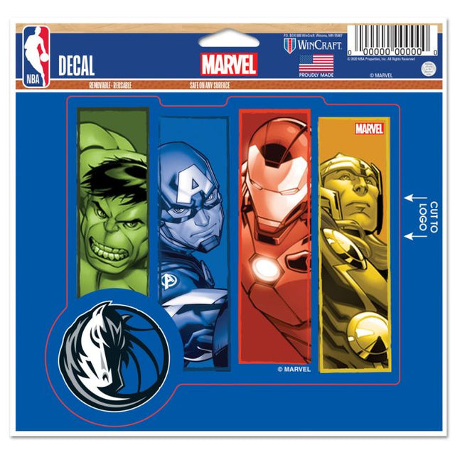 Calcomanía multiusos de los Dallas Mavericks/Marvel (c) 2021 MARVEL: cortada según el logotipo, 5" x 6"