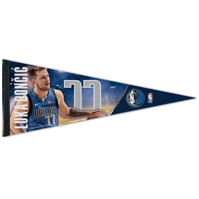 Banderín premium de los Dallas Mavericks de 12" x 30" de Luka Doncic