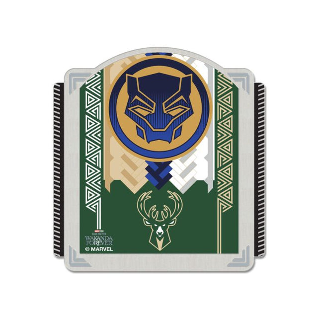 Tarjeta de joyería con pin de colección de MARVEL de Milwaukee Bucks/Marvel (c) 2022