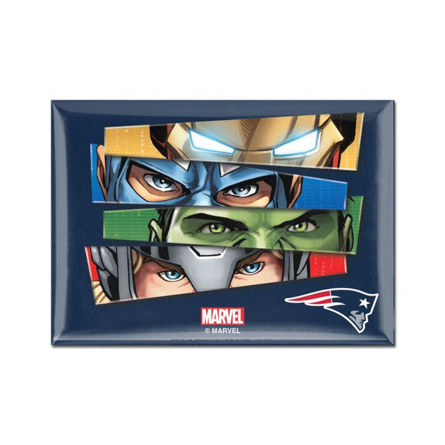 Imán de metal de Marvel de 2,5" x 3,5" de los New England Patriots/Marvel (C) 2021