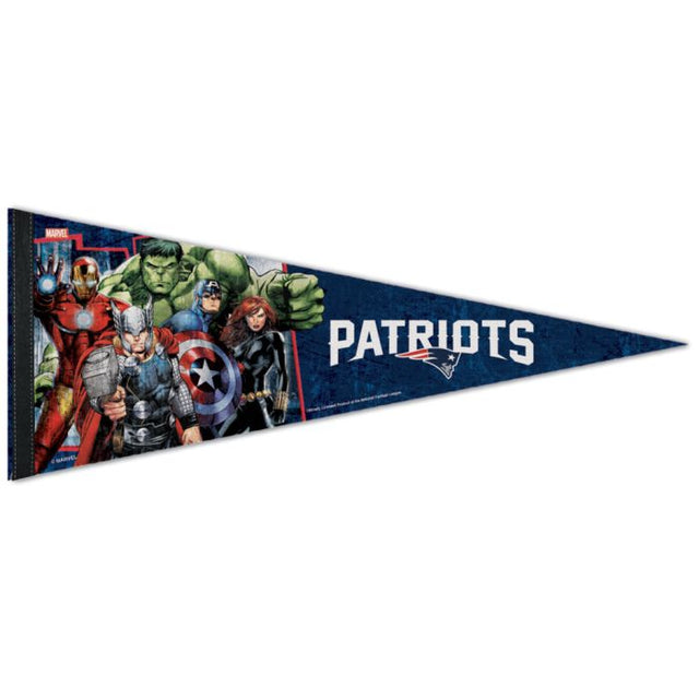Banderín premium de Marvel de 12" x 30" de New England Patriots/Marvel (C) 2021