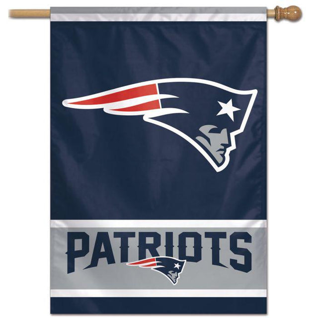 Bandera vertical de los New England Patriots de 28" x 40"
