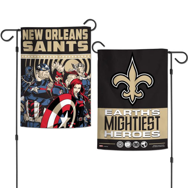 New Orleans Saints / Marvel (C) 2021 Banderas de jardín de Marvel de 2 lados 12,5" x 18"