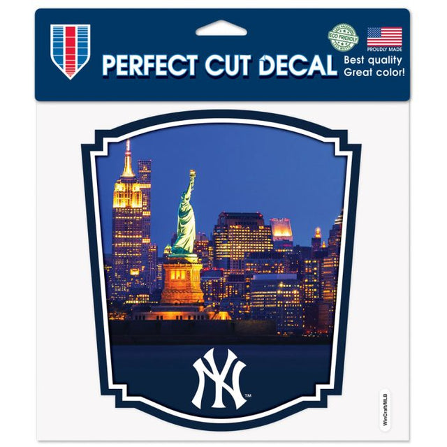 New York Yankees Perfect Cut Color Decal 8" x 8"