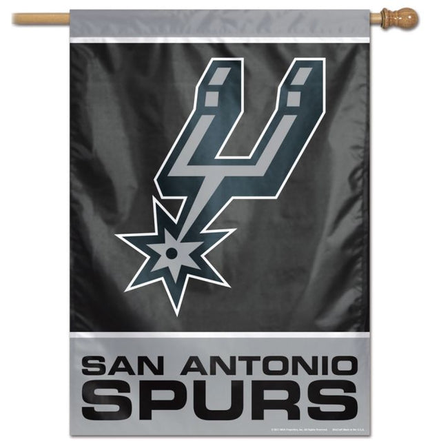 Bandera vertical de los San Antonio Spurs de 28" x 40"