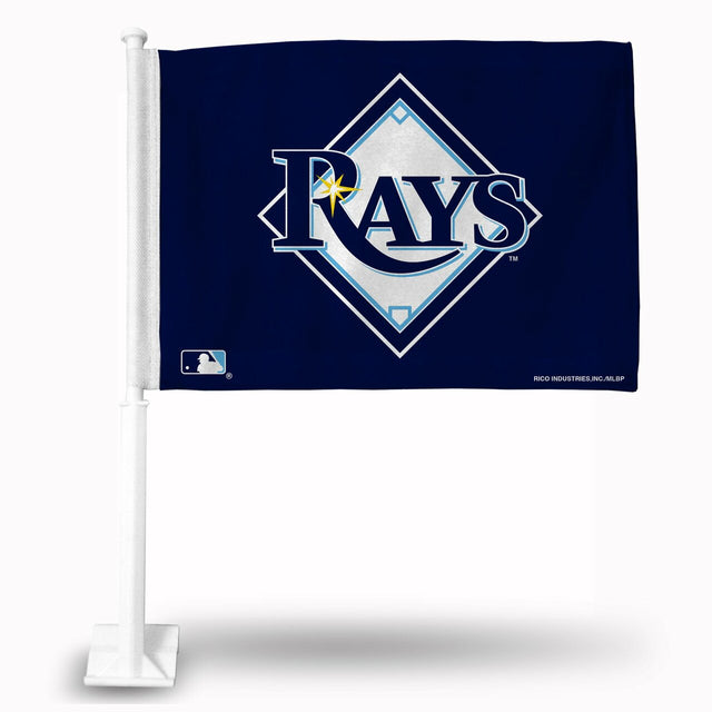Bandera de los Tampa Bay Rays en el coche