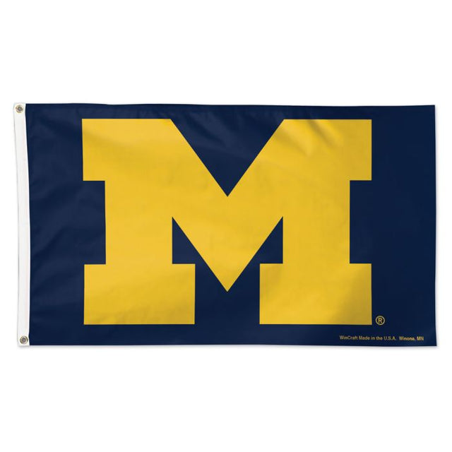 Bandera de los Wolverines de Michigan: Deluxe, 3' x 5'