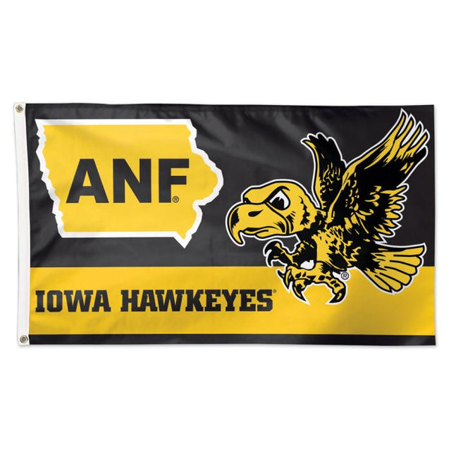 Bandera de Iowa Hawkeyes / Vintage Collegiate America Needs Farmers - Deluxe 3' X 5'