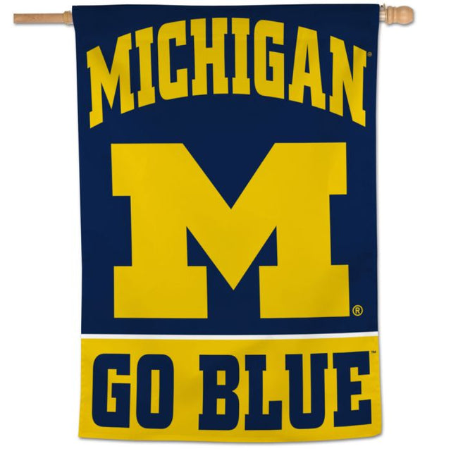 Bandera vertical de los Wolverines de Michigan de 28" x 40"