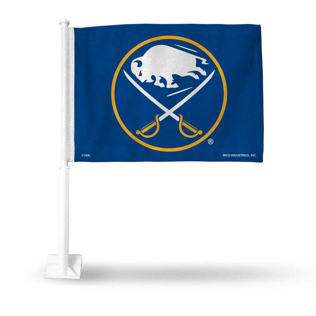 Coche con la bandera de los Buffalo Sabres