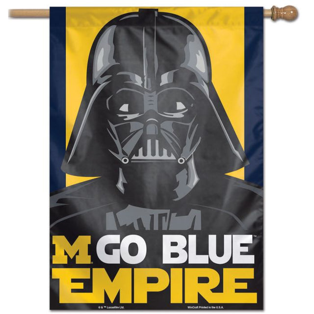 Bandera vertical de los Wolverines de Michigan / Star Wars VADER de 28" x 40"