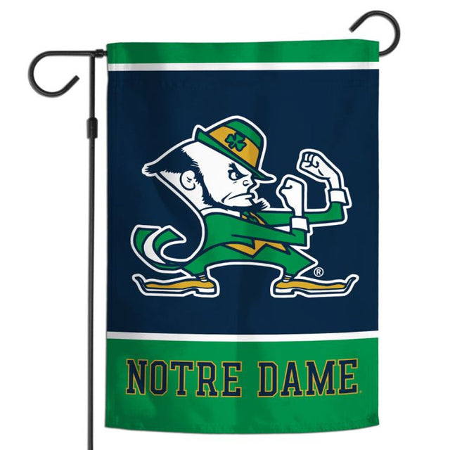 Bandera de jardín de Notre Dame Fighting Irish LEPRECHAUN de 30 x 45 cm