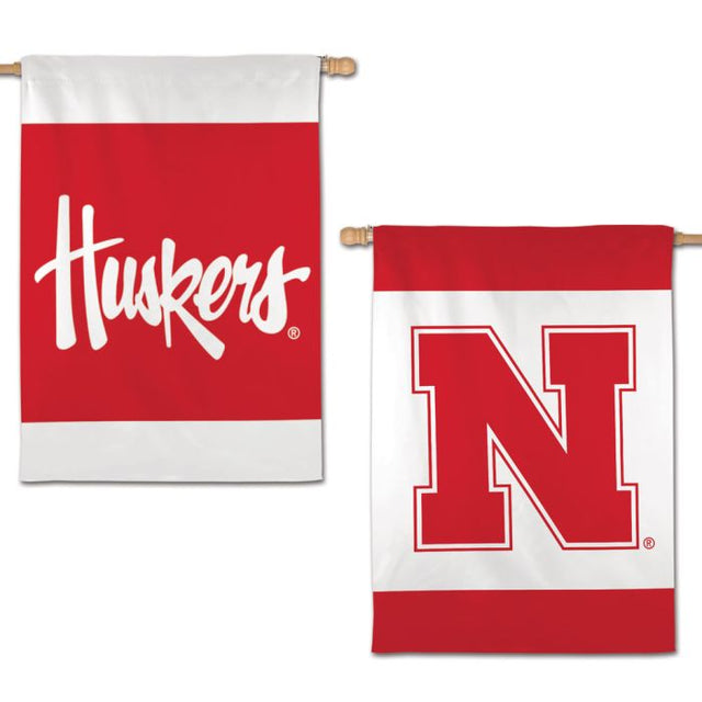 Bandera vertical de los Nebraska Cornhuskers de 2 lados, 28" x 40"