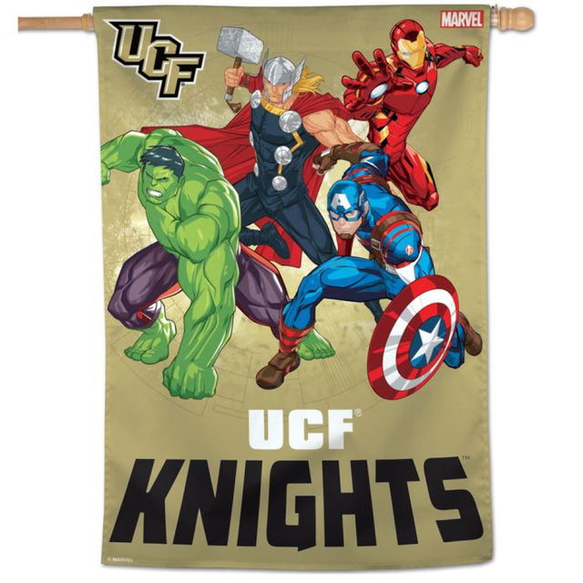 UCF Knights/Marvel (c) 2021 MARVEL 竖旗 28 英寸 x 40 英寸