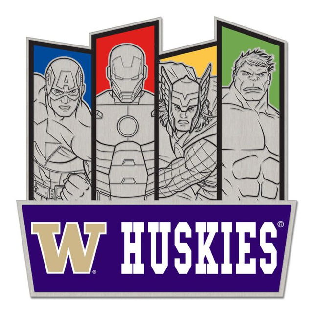 Tarjeta de joyería con pin de colección de Marvel de Washington Huskies/Marvel (C) 2021