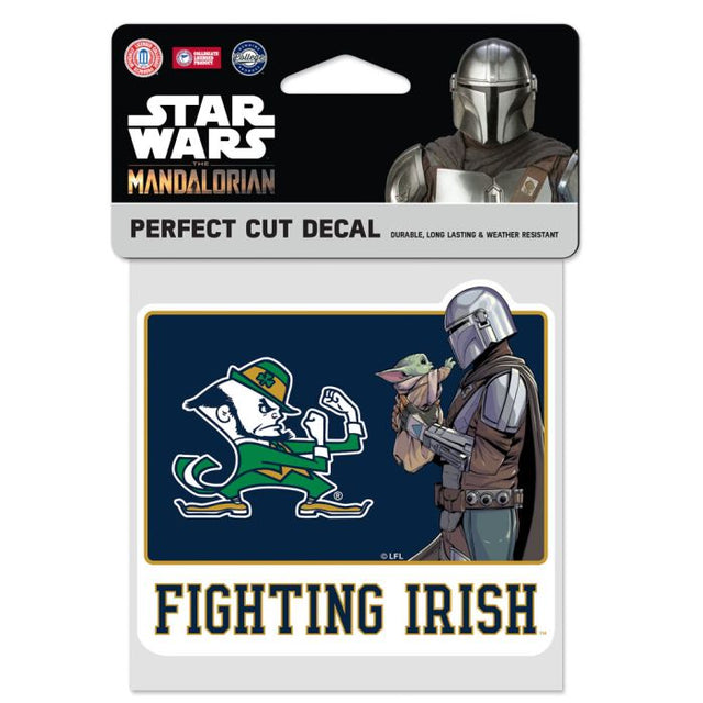 Calcomanía de color de corte perfecto de Notre Dame Fighting Irish / Star Wars MANDALORIAN de 4" x 4"