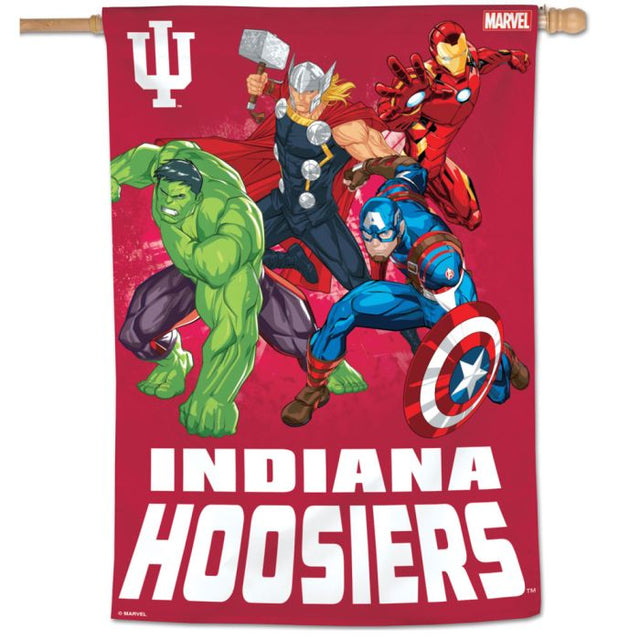 Indiana Hoosiers / Marvel (C) Bandera vertical Marvel 2021 de 28" x 40"