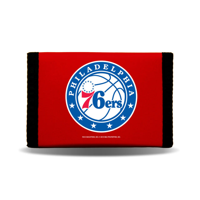 Cartera de nailon con tres pliegues de los Philadelphia 76ers