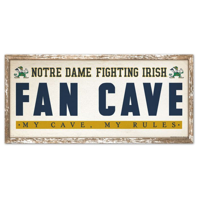 Letrero de madera con forma de caja de palabras Notre Dame Fighting Irish de 8" x 17"