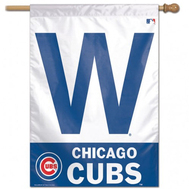 Banner de los Chicago Cubs de 28 x 40 con diseño vertical en forma de W