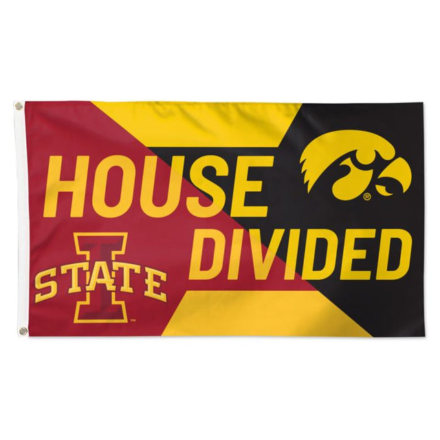 Bandera dividida de Iowa Hawkeyes / Iowa Hawkeyes House - Deluxe 3' X 5' Rivalry