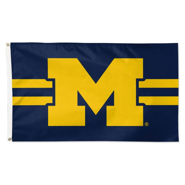 Bandera de los Wolverines de Michigan: Deluxe, 3' x 5'