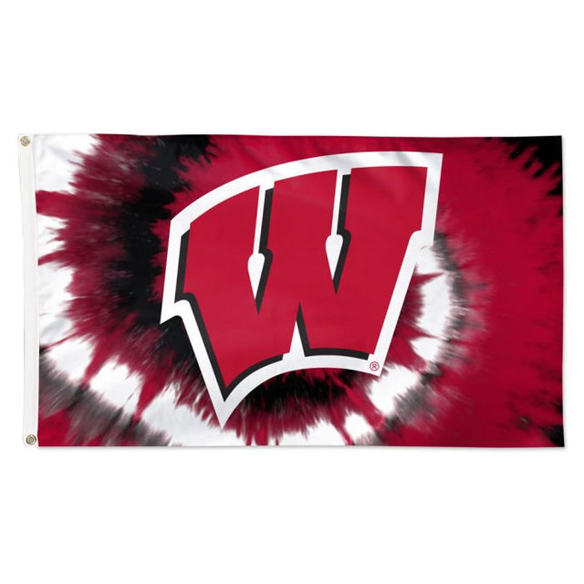 Bandera teñida anudada de Wisconsin Badgers - Deluxe 3' X 5'