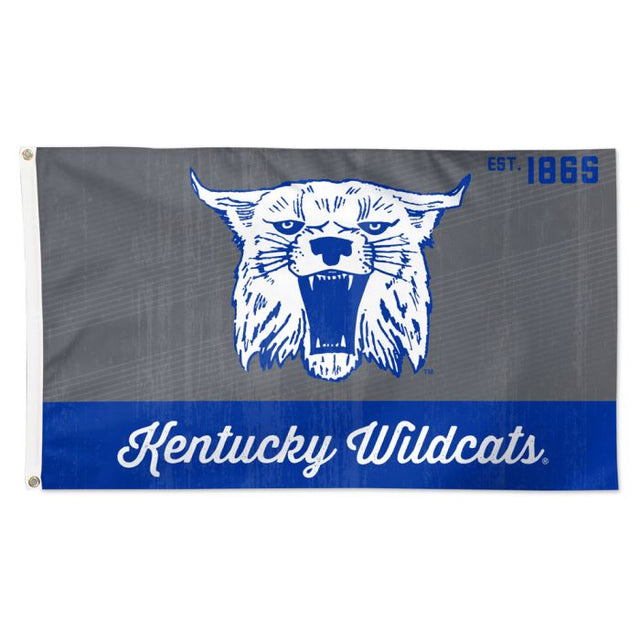 Bandera vintage de Kentucky Wildcats / Collegiate - Deluxe 3' X 5'