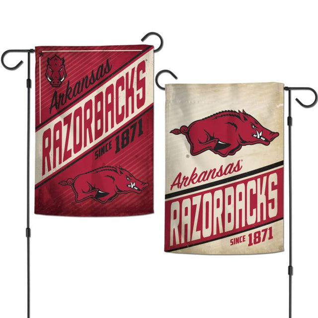 Banderas de jardín retro de Arkansas Razorbacks, de 2 lados, 12,5" x 18"