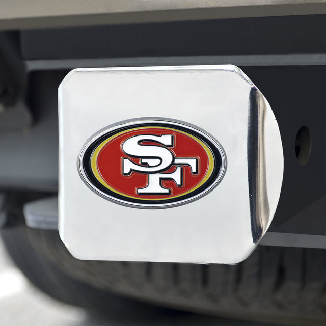 Emblema de color de la cubierta del enganche de los San Francisco 49ers en cromo