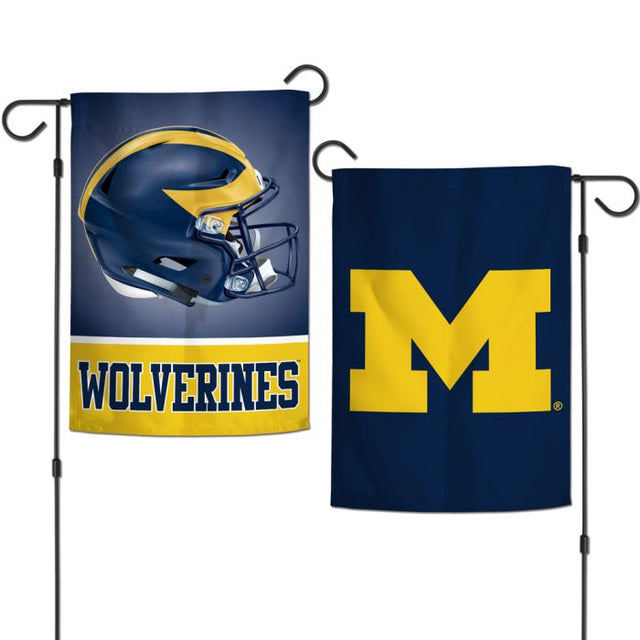 Banderas de jardín con casco de los Michigan Wolverines, de 2 lados, 12,5" x 18"