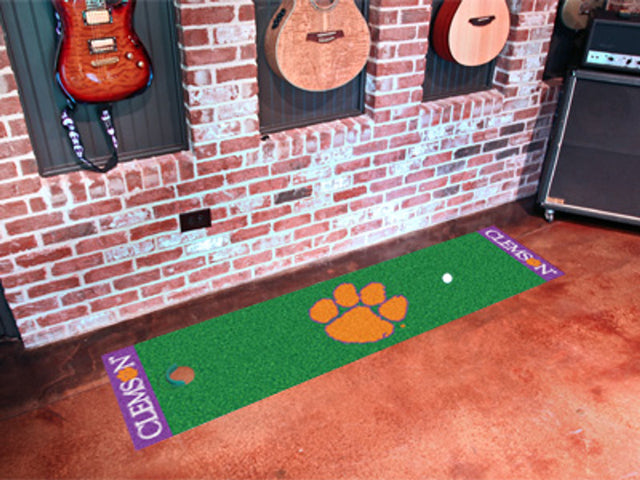 Alfombra verde para putting de los Clemson Tigers