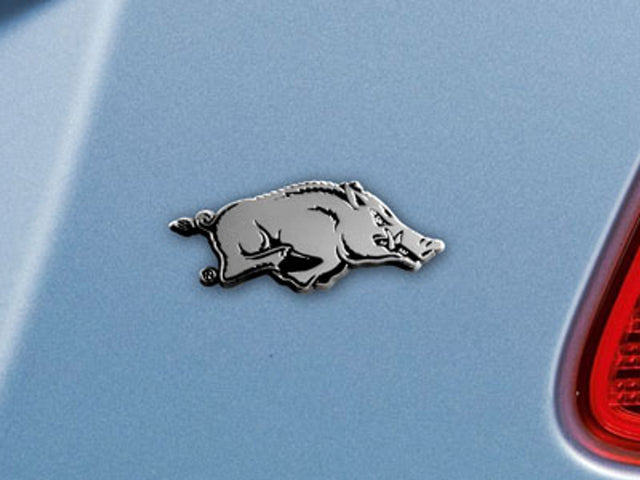 Emblema para automóvil de los Arkansas Razorbacks, metal cromado de primera calidad