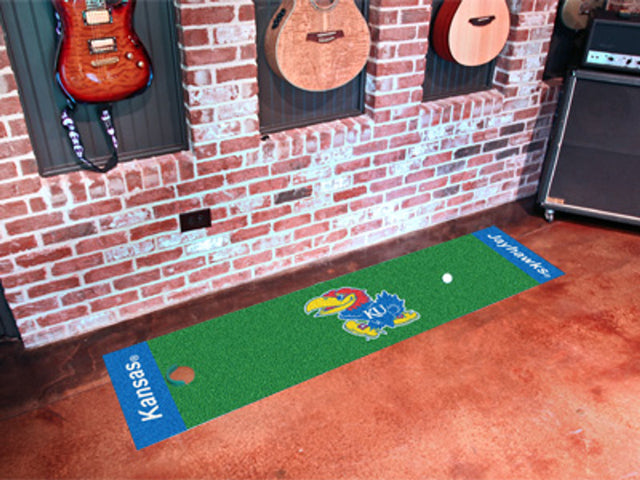 Alfombra verde para putting de los Kansas Jayhawks