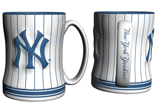 Taza de café de los Yankees de Nueva York de 14 oz con rayas esculpida en relieve y color del equipo