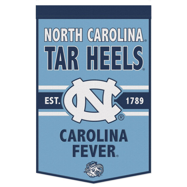 Estandarte de lana de los Tar Heels de Carolina del Norte de 24 x 38 con diseño de eslogan Dynasty