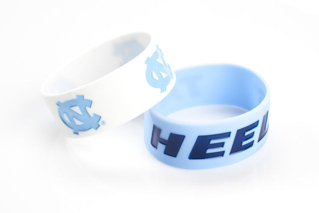 Pulseras Tar Heels de Carolina del Norte, paquete de 2, anchas